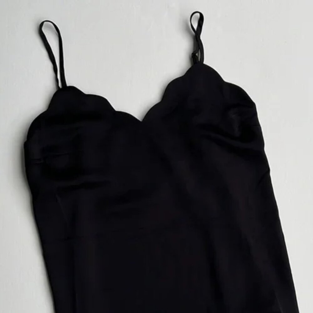 Monteau Los Angeles Black Scalloped Cami Tank Top – Size Medium